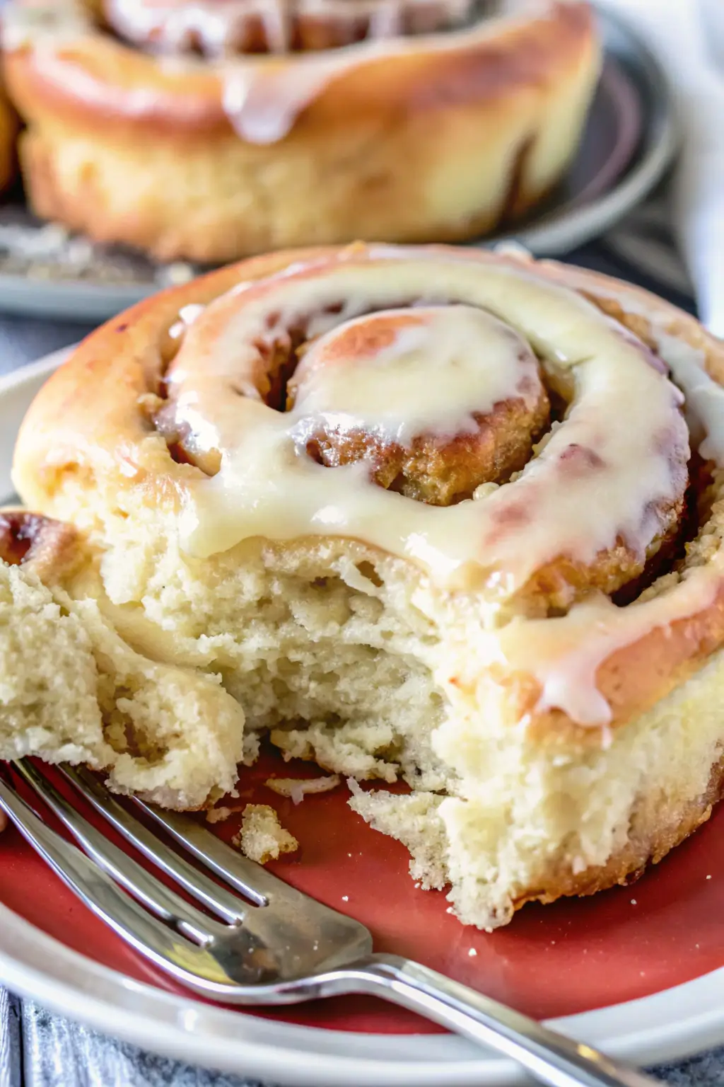 12 cinnamon buns 1