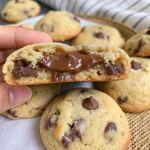 2 chocolate chip cookies 1