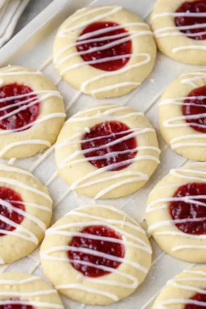 20 holiday raspberry shortbread