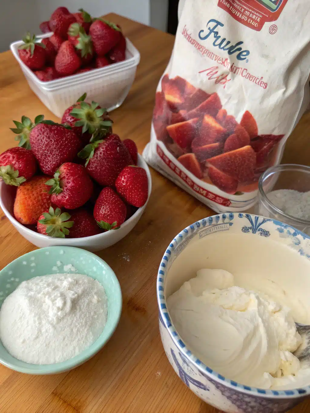 Strawberry shortcake ingredients